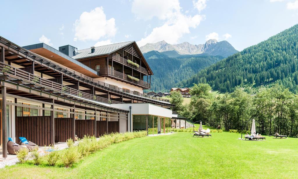 La Casies Mountain Hotel Santa Maddalena in Casies Exterior photo