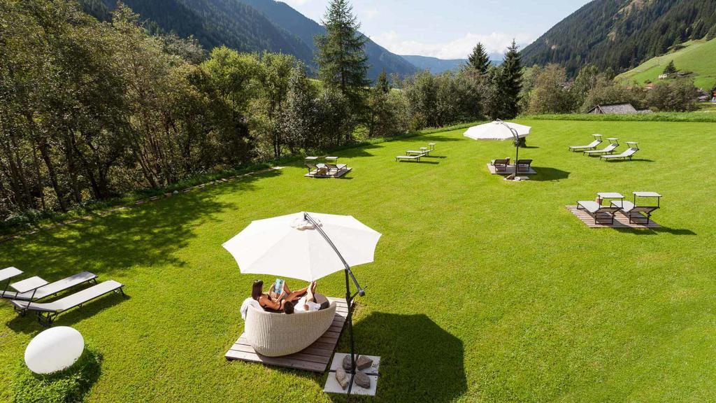 La Casies Mountain Hotel Santa Maddalena in Casies Exterior photo